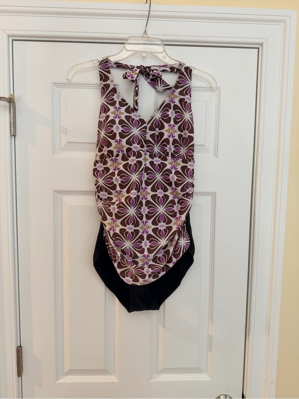 Ladies Size 12 "Ingear" Purple Floral & Black Panel One-Piece Swimsuit GUC
